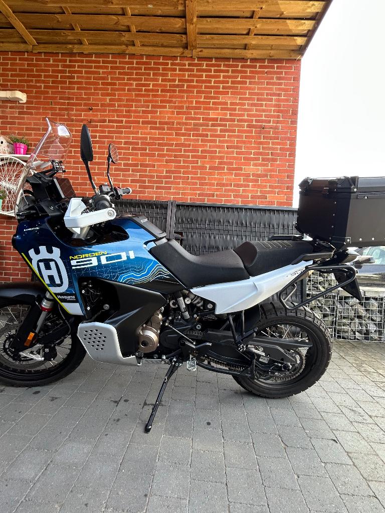 Moto Husqvarna Norden 901, Motos, Motos | Husqvarna, Plus de 35 kW, Poignées chauffantes, 900 cm³, Autre