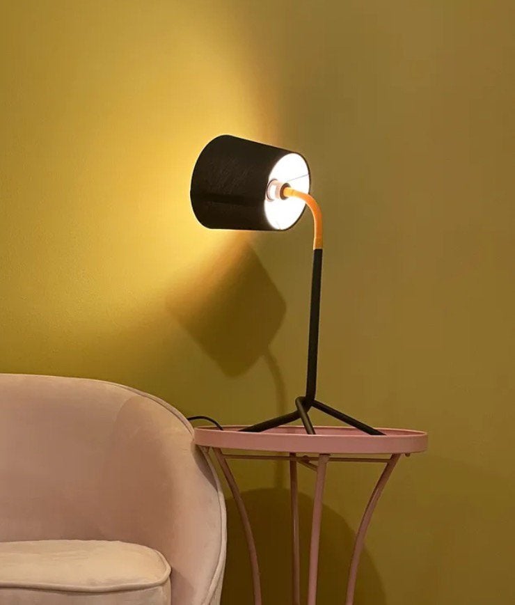 Nieuwe Mooki design bureaulamp, Neuf, Enlèvement ou Envoi, 42 cm, Lampe de bureau