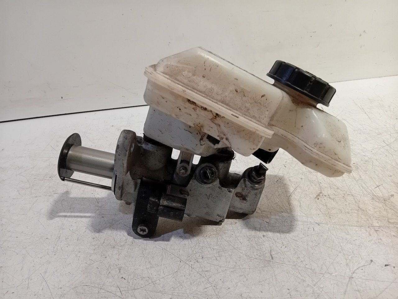 Hoofdrem cylinder Volkswagen Polo, Onderdelen@venauto.nl, Van der Ven Autorecycling B.V., Ettenseweg 76, 4706 PB Roosendaal, The Netherlands