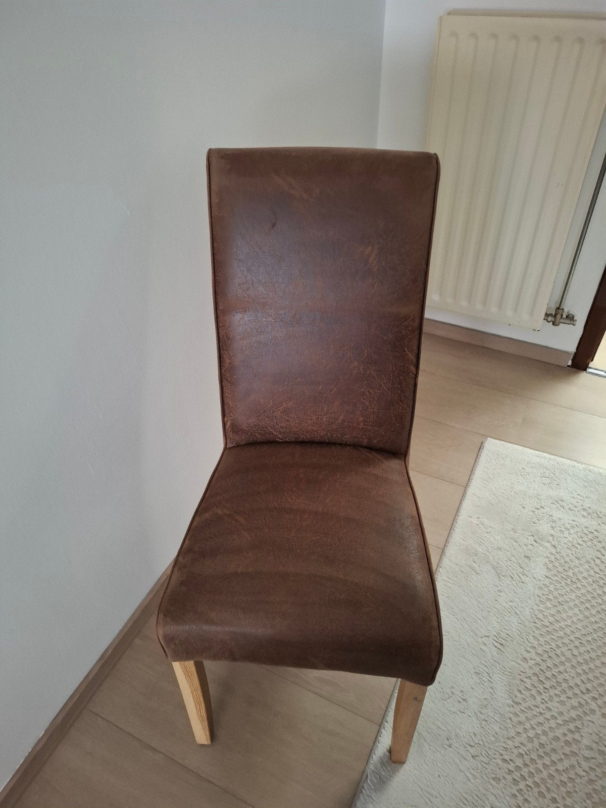Weinig gebruikt, bruin, zacht leder 7 stoelen 250 euro, Huis en Inrichting, Ophalen