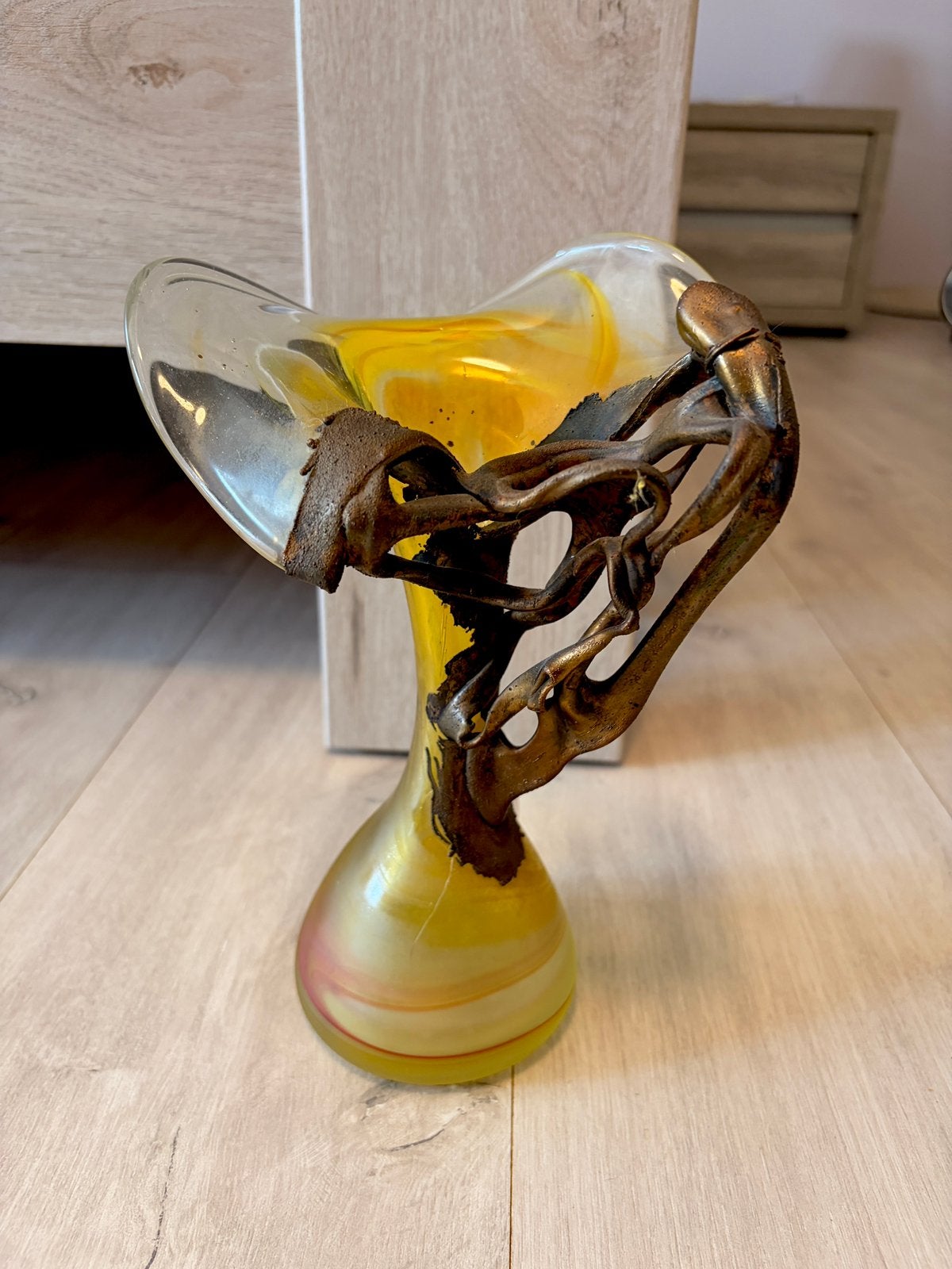 Vase de collection Filip Ravert, Enlèvement, Vase