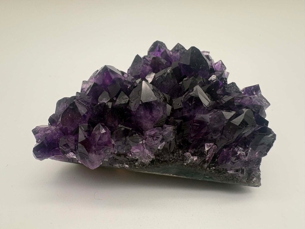 Améthyste / Amethist / Amethyst Cluster Uruguay (AAA 182g), Enlèvement ou Envoi, Minéral