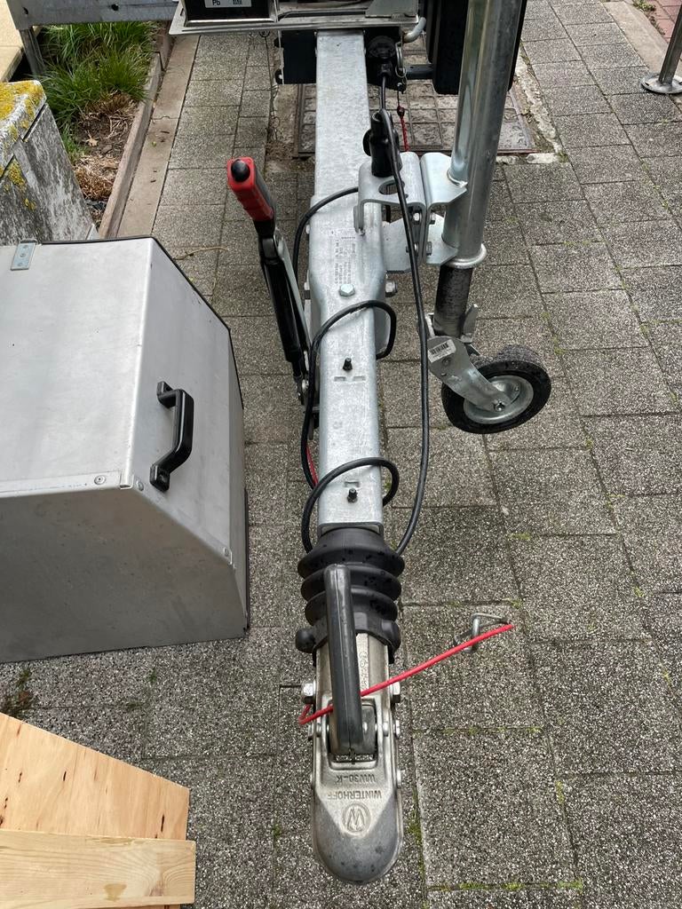 Verhuislift 23 meter, Ophalen, Zo goed als nieuw