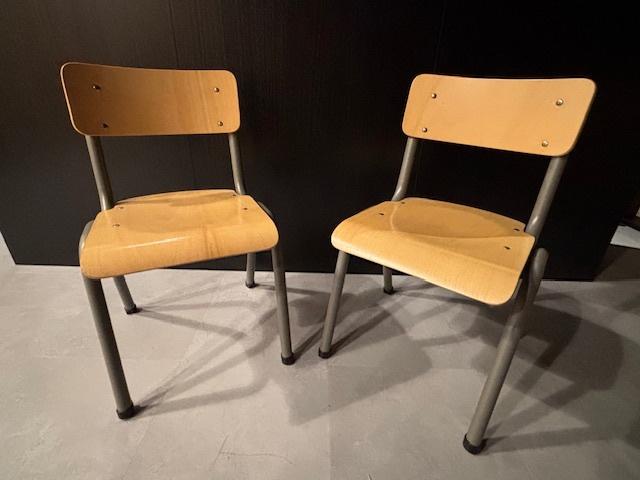 vintage retro kleuterstoel school (2stuks), Kinderen en Baby's, Ophalen, Gebruikt, Overige typen