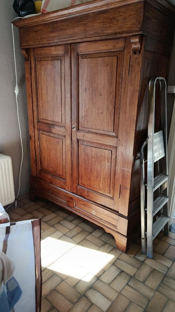 Armoire ancienne en bois massif, Antiek en Kunst, Antiek | Meubels | Kasten, Ophalen