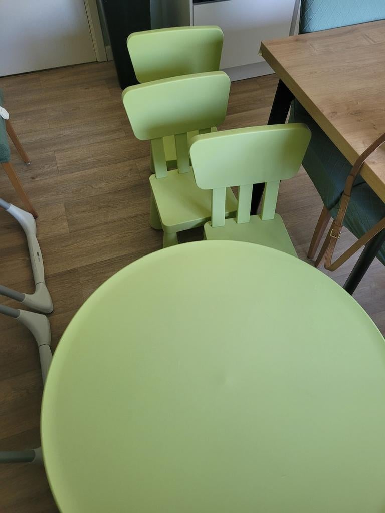 Table et chaises ikea, Enlèvement