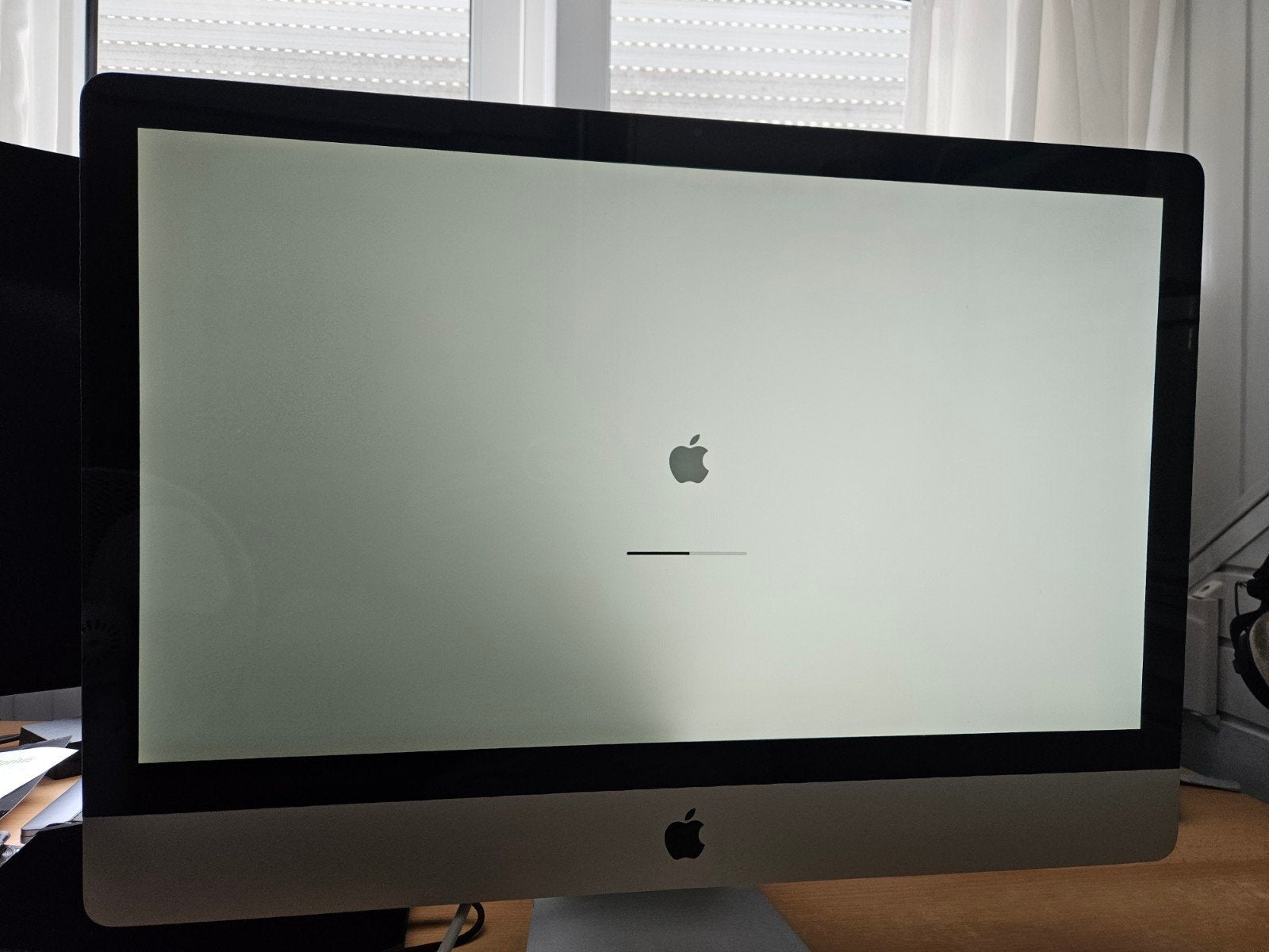 iMac 27-inch (Mid 2010) met defecte backlight, Computers en Software, Apple Desktops, Ophalen, 4 GB, IMac, HDD