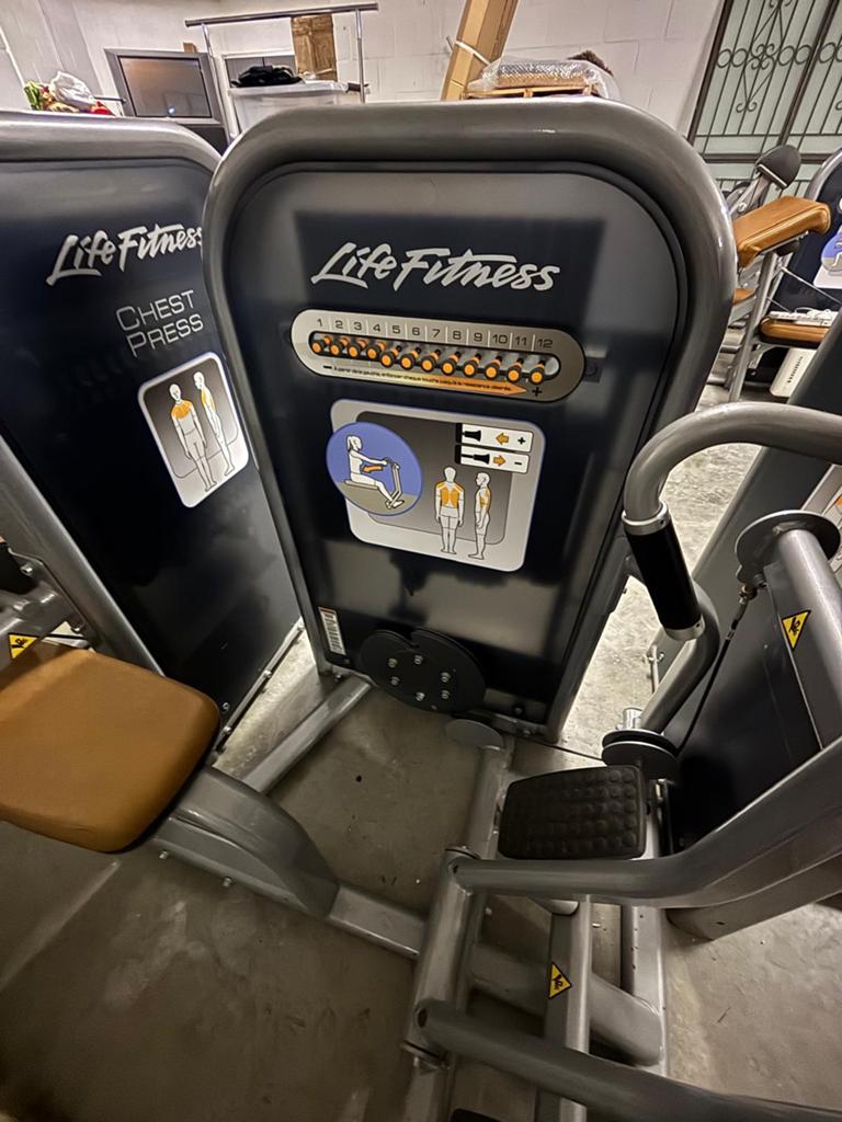 Professionele Life Fitness toestellen 10 stuks –Topkwaliteit, Sport en Fitness, Fitnessapparatuur, Ophalen, Overige materialen