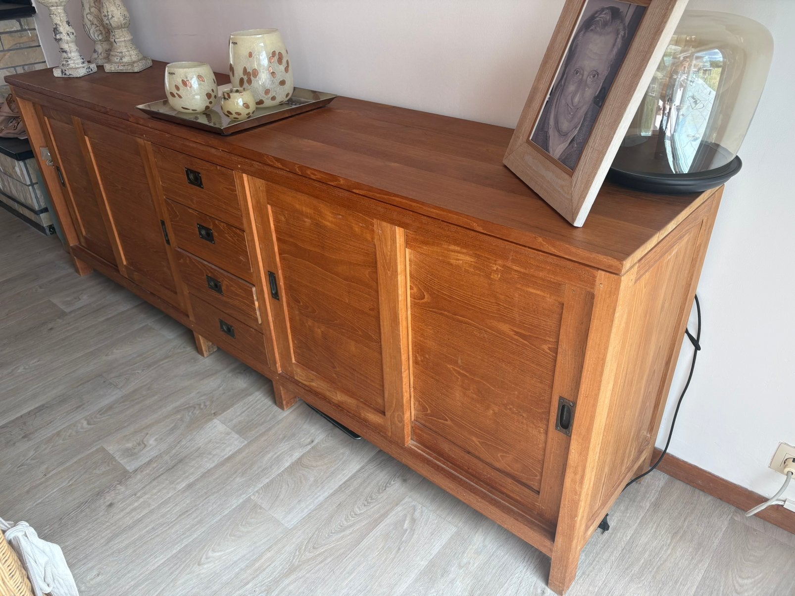 Teake tafel met dressoir met 6 rieten stoelen, Ophalen, Gebruikt