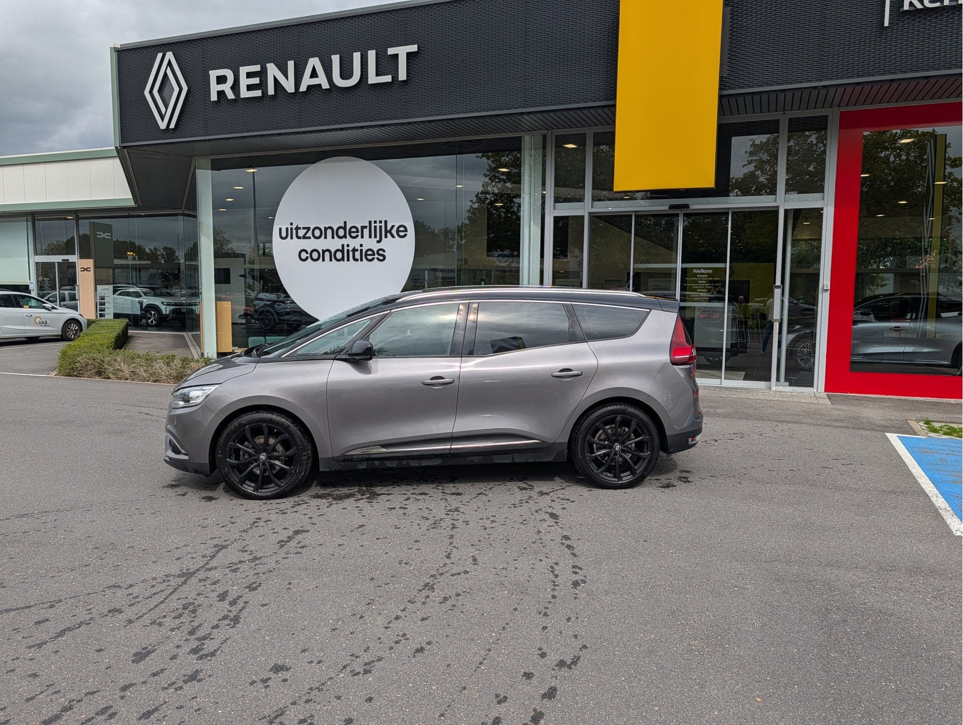 Renault Grand Scénic 1.3 TCe Intens 7PLAATS, Autos, Argent ou Gris, Achat, Entreprise, 5 portes