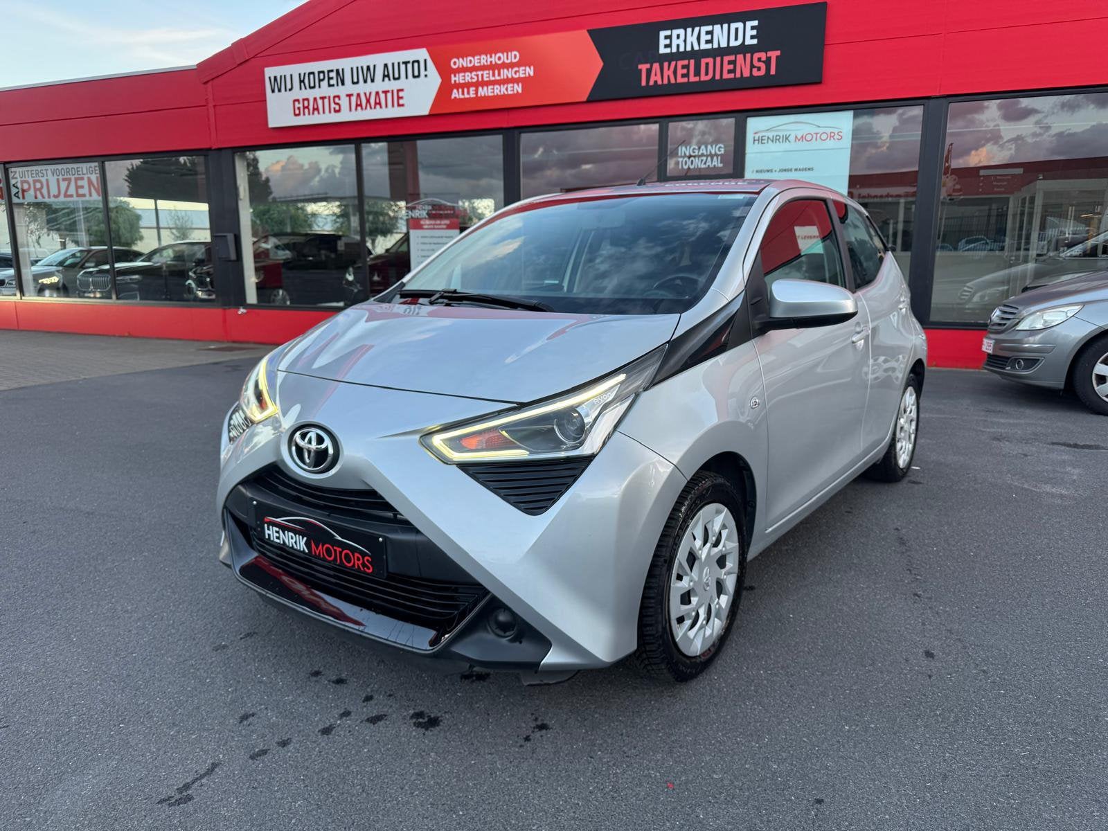 Toyota Aygo 1.0i •AUTOMAAT• •AIRCO• •ZEER PROPERE STAAT, Autos, Achat, 998 cm³, Entreprise, Automatique