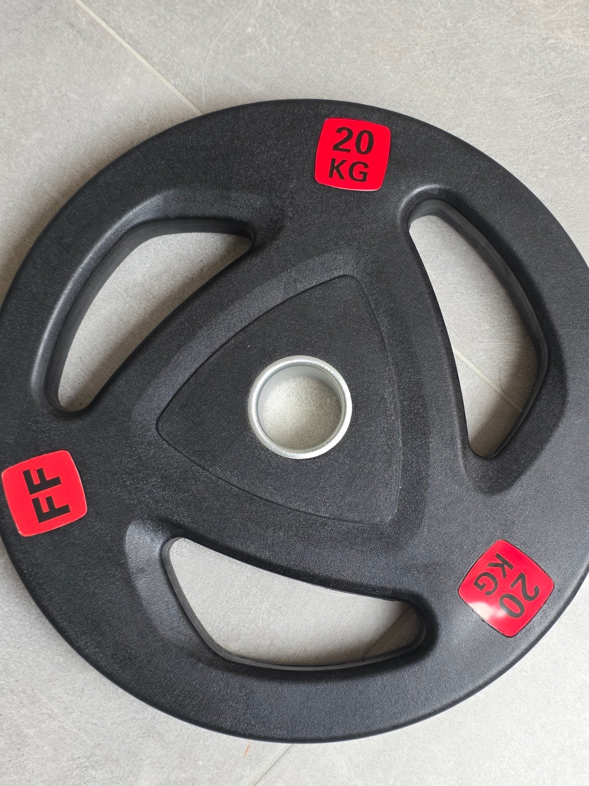NEUF – Disque olympique FitFirst 20 kg – Fonte + caoutchouc, Enlèvement ou Envoi, Neuf, Bras, Plaques d'haltères
