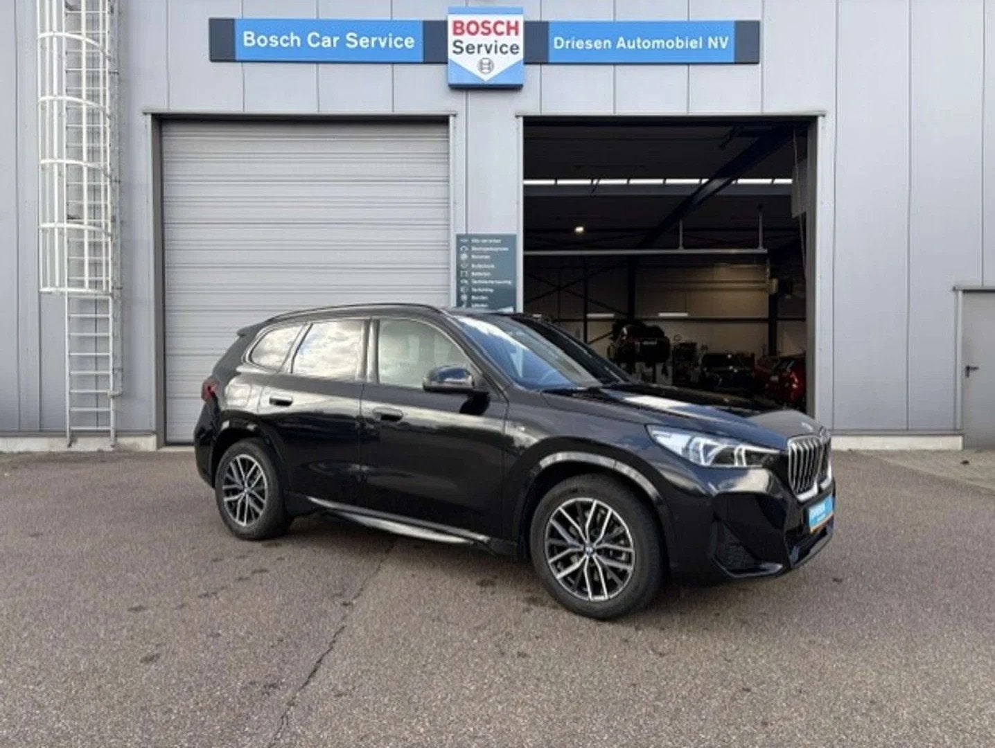 BMW X1 X1 2.0i sDrive20 MHEV - M Pakket - Full option - 1j w, X1, Achat, 156 ch, Noir