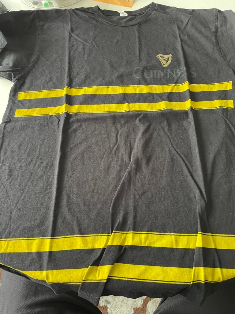 Tee-shirt. Guinness taille L, Envoi, Comme neuf