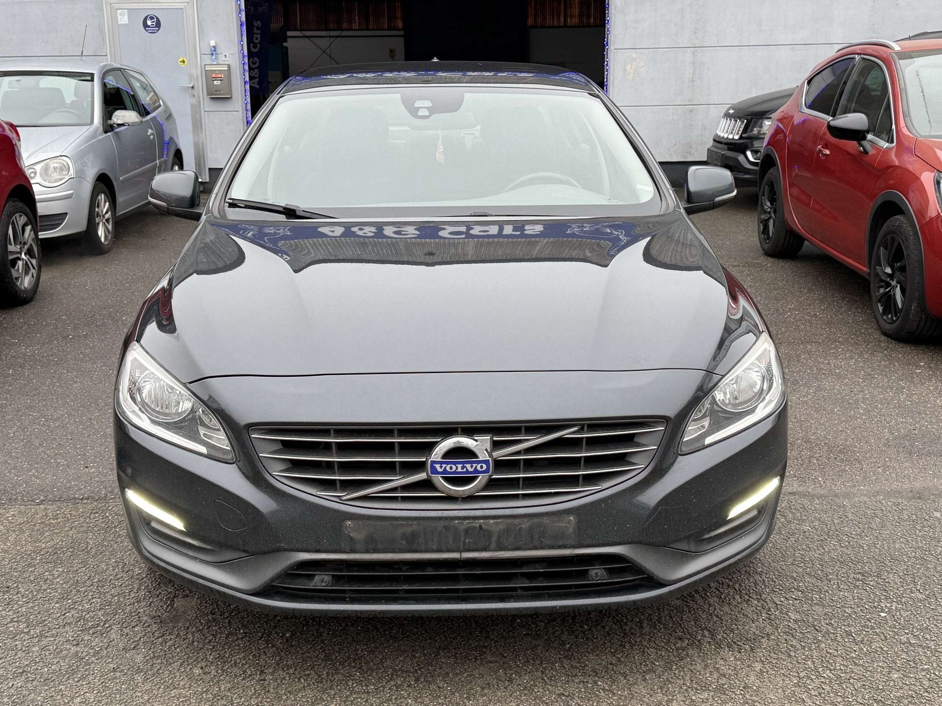 Volvo S60 S60 2.0 D4 Momentum, Autos, Volvo, Argent ou Gris, Achat, Boîte manuelle, S60