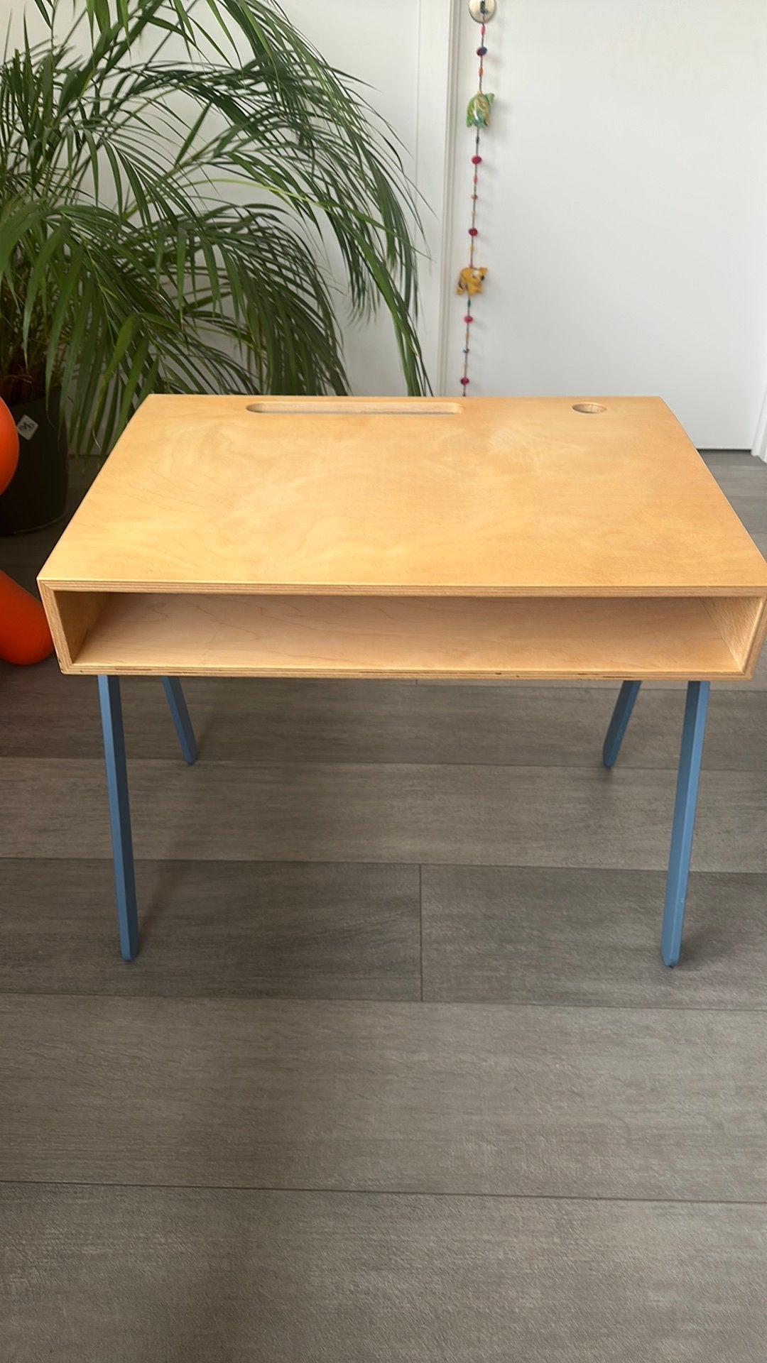 Designer tafeltje voor peuter/kleuter. Superleuk., Enlèvement, Comme neuf