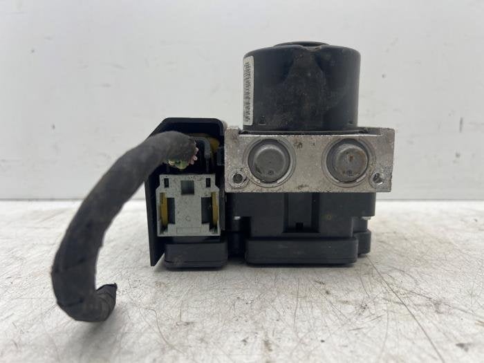 Pompe ABS d'un Peugeot 207, -, 3 mois de garantie, Utilisé, -