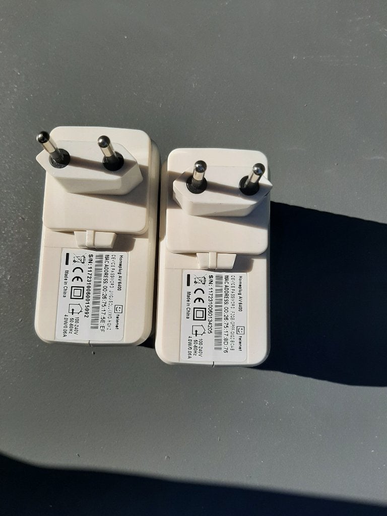 2 TELENET PLC ADAPTERS, Computers en Software, Ophalen, Gebruikt, Telenet