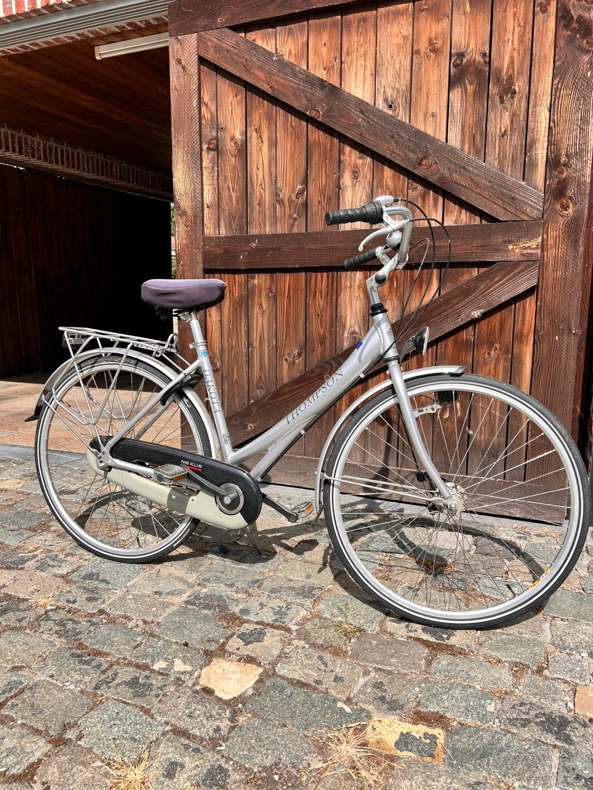 Damesfiets Thompson, Fietsen en Brommers, Ophalen, Zo goed als nieuw, Versnellingen