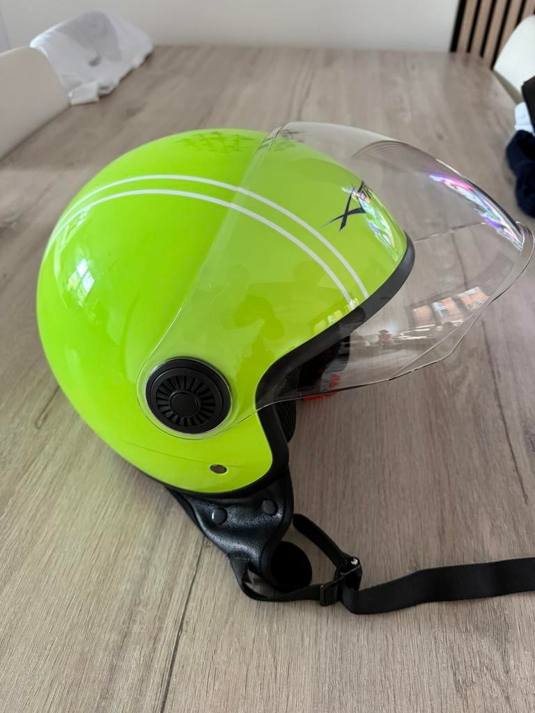 Vespa helm ( nieuwe staat ) maat xl, Enlèvement ou Envoi, Comme neuf