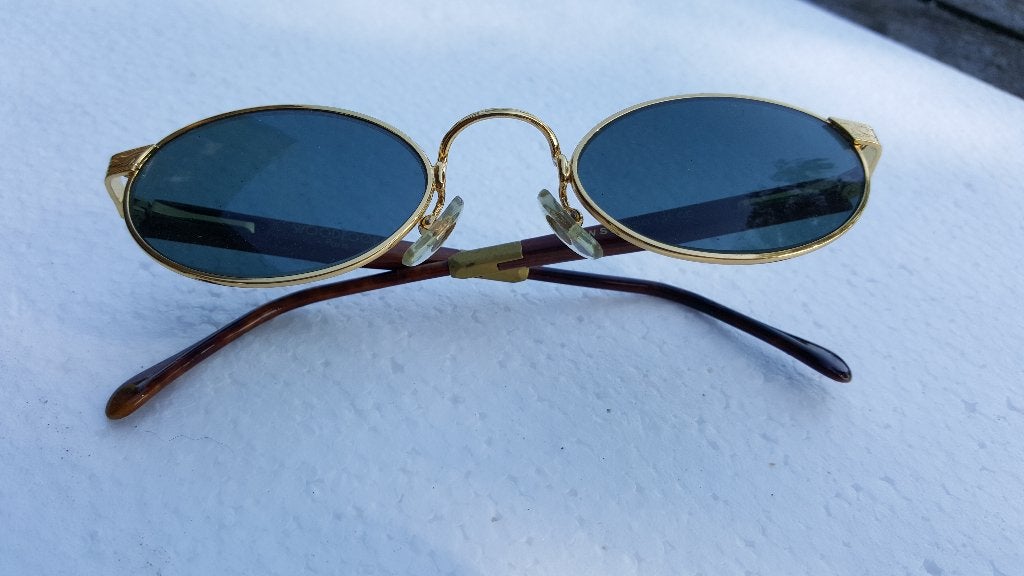 LUNETTE  DE SOLEIL  DAME  WOODLOOK  BOIS ET OR, Neuf, Autres marques, Enlèvement ou Envoi, Vert