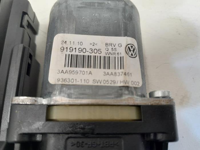 Moteur de vitre portière d'un Volkswagen Passat, Volkswagen, -, 3 mois de garantie, Utilisé