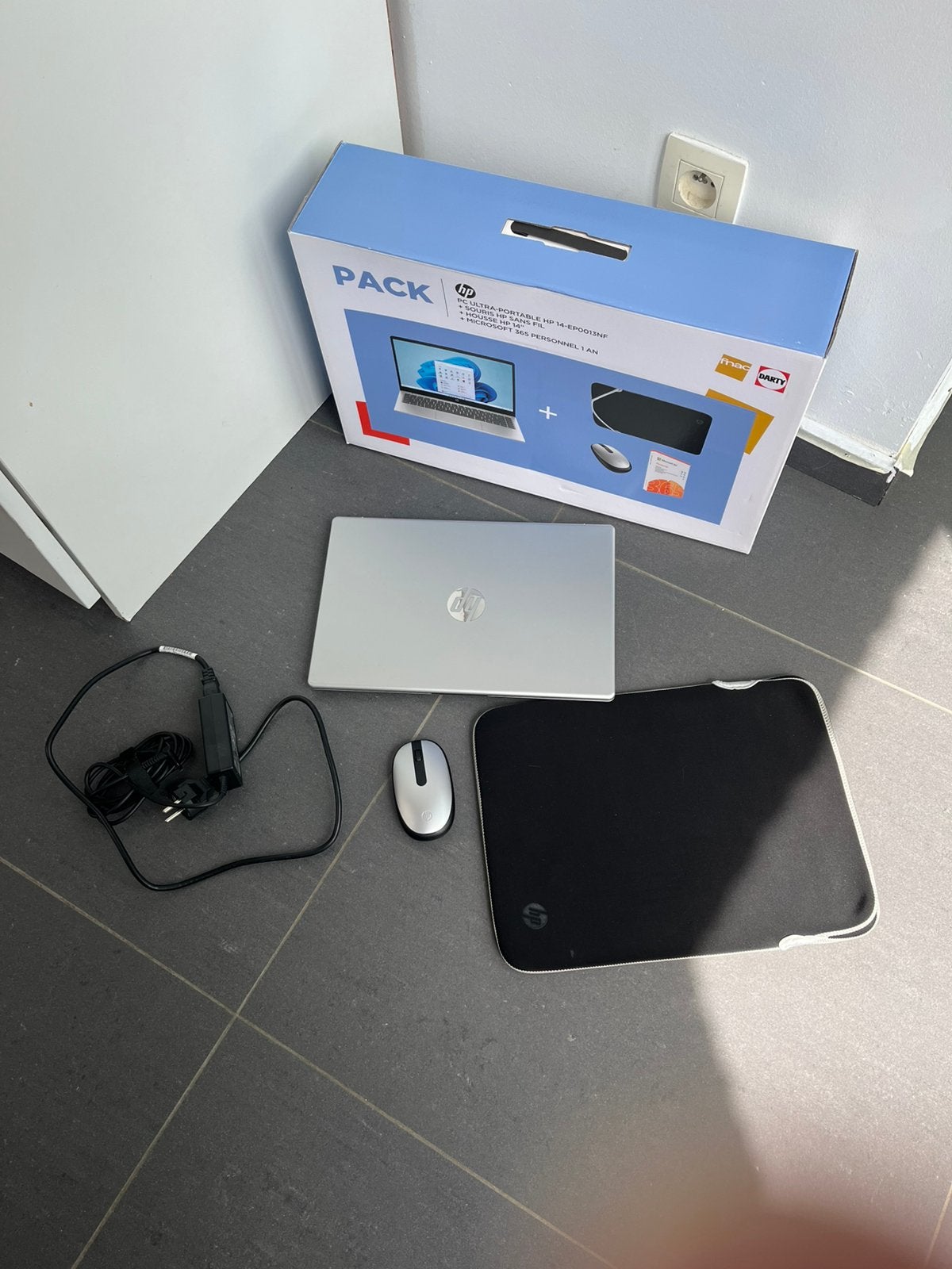 Pack PC portable HP 14"+ Housse + Souris, Enlèvement ou Envoi, Comme neuf, SSD, Azerty