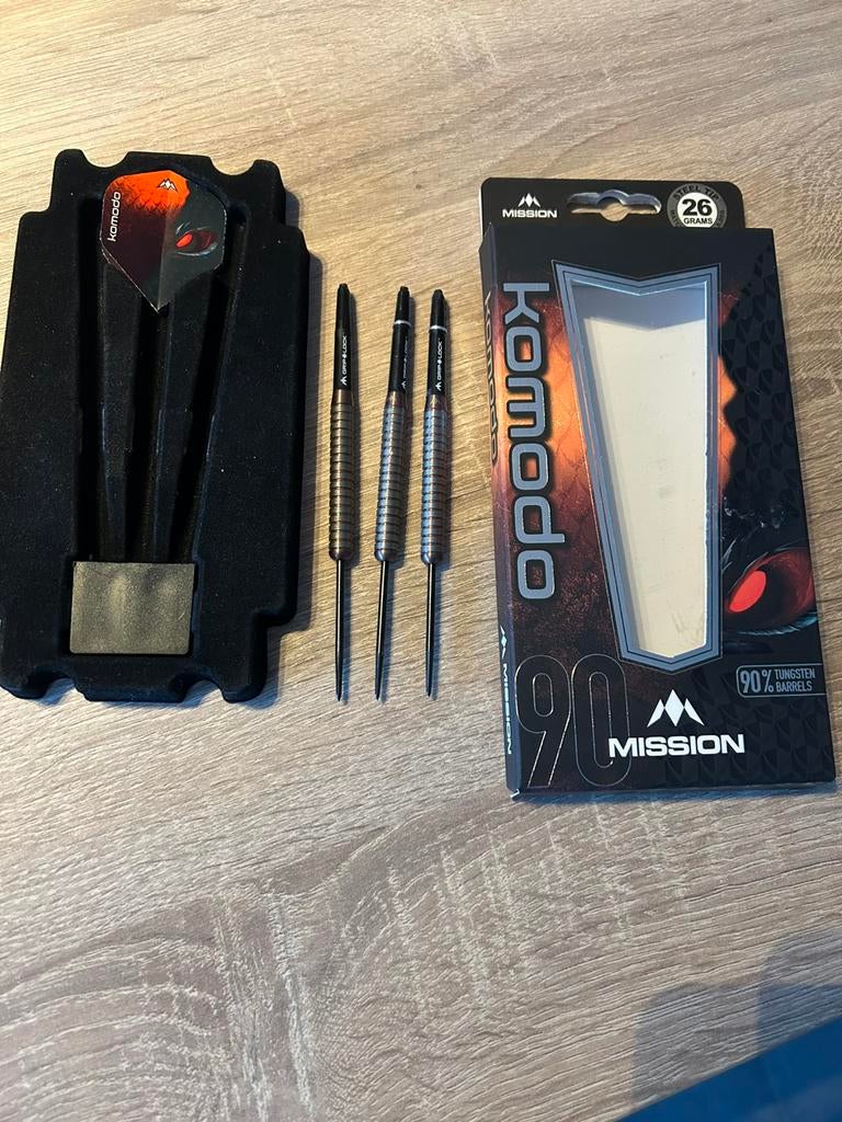 Mission komodo darts 26 gram, Enlèvement ou Envoi, Comme neuf