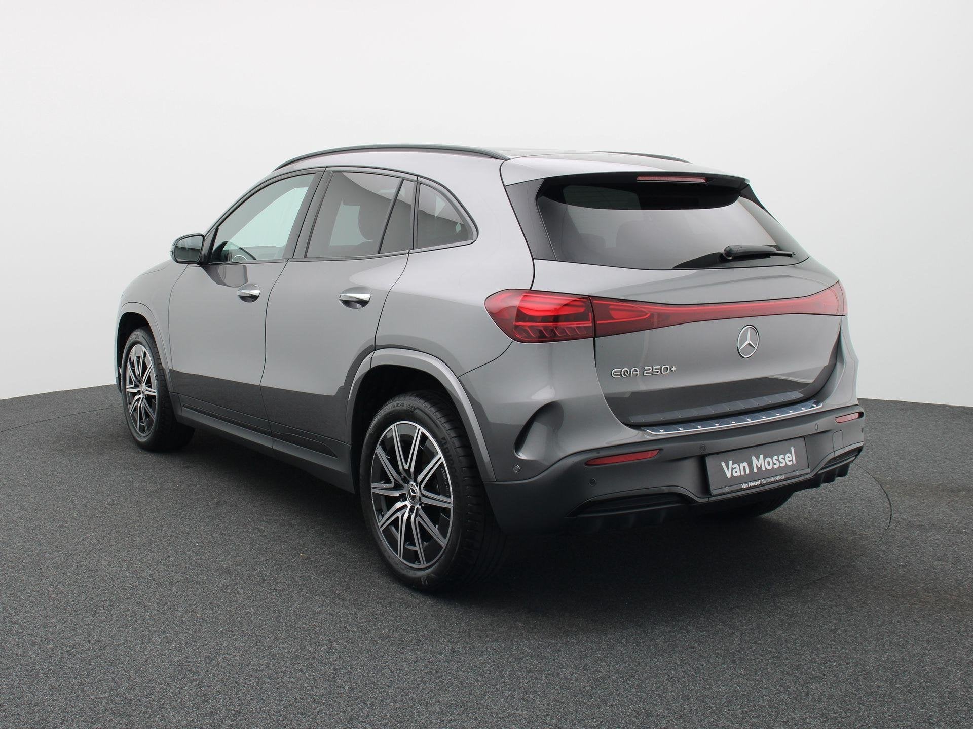 Mercedes-Benz EQA 250+ Star Edition + PANORAMISCH DAK + BURM, Dealer onderhouden, Stof, Gebruikt, 5 zetels
