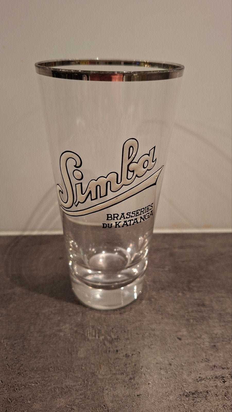Simba brasseries du katanga emaille bierglas, Collections, Enlèvement ou Envoi, Verre à bière