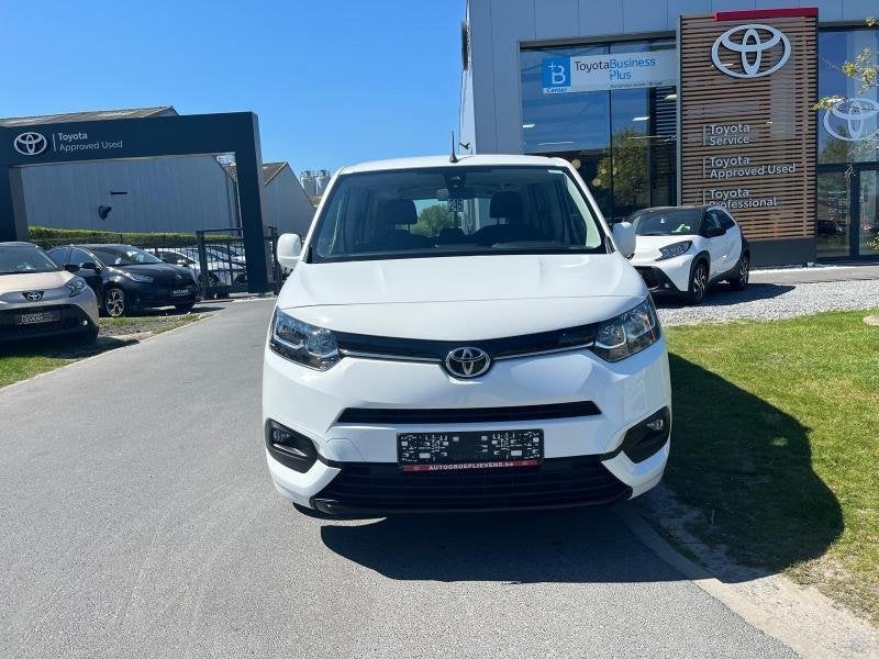 Toyota ProAce 1.2B 6MT 7PL SHUTTLE, Auto's, 1199 cc, ProAce, Wit, Handgeschakeld