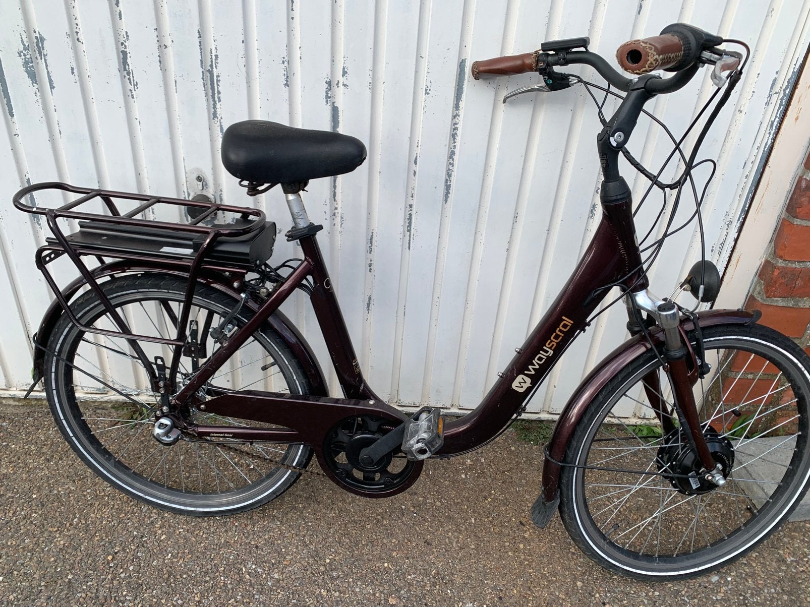 Damesfıets  E bike  24 ınch, Fietsen en Brommers, Ophalen, Zo goed als nieuw