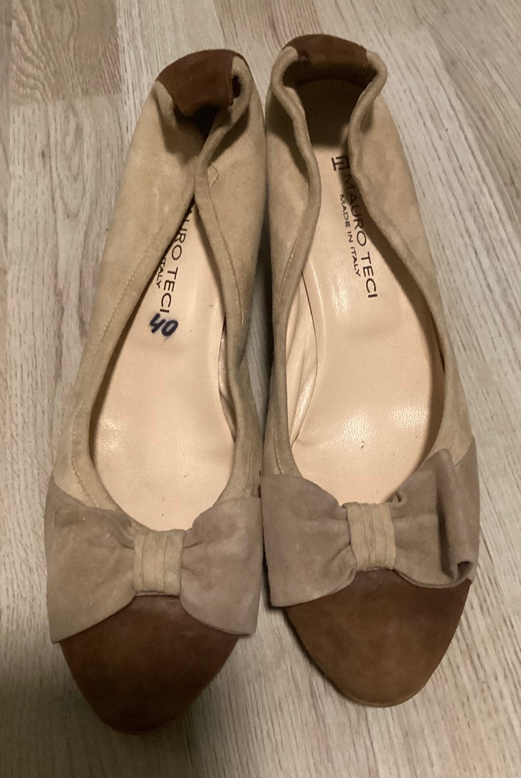 Suède mooie damesschoenen +sleehak MAURO TECI,maat 40, Vêtements | Femmes, Chaussures, Enlèvement ou Envoi, Beige, Chaussures à haut talons