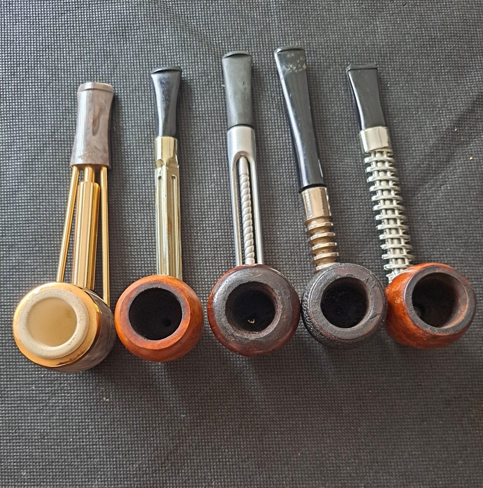 5 pijpen  met speciale  handvat .ophalen in Ekeren ., Ophalen