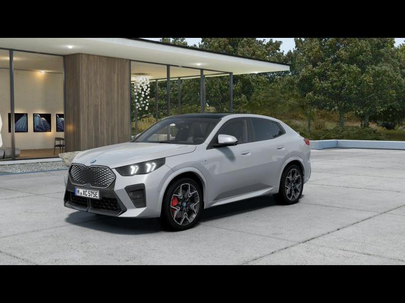 BMW iX2 / i xDrive30, Auto's, BMW, Automaat, X2, Zwart, Elektrisch