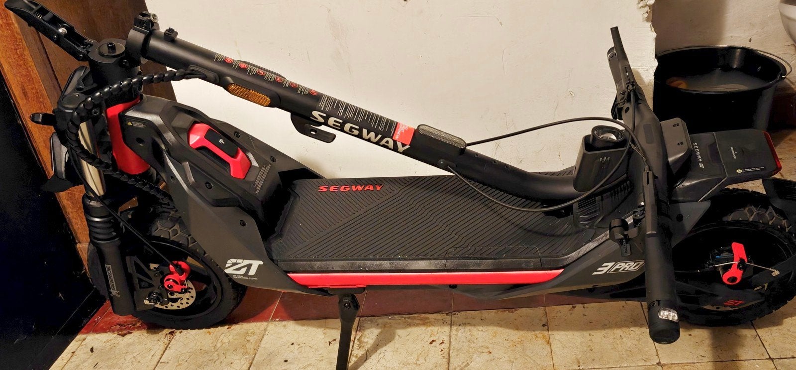 A vendre trotinette électrique segway zt3 état neuf, Vélos & Vélomoteurs, Trottinettes, Enlèvement