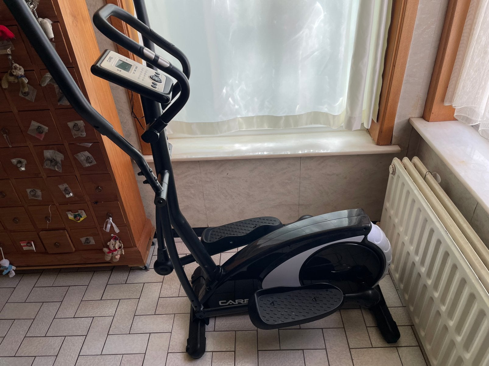 Vélo elliptique Care Fitness - Très bon état, Sports & Fitness, Appareils de fitness, Jambes, Enlèvement, Utilisé, Métal
