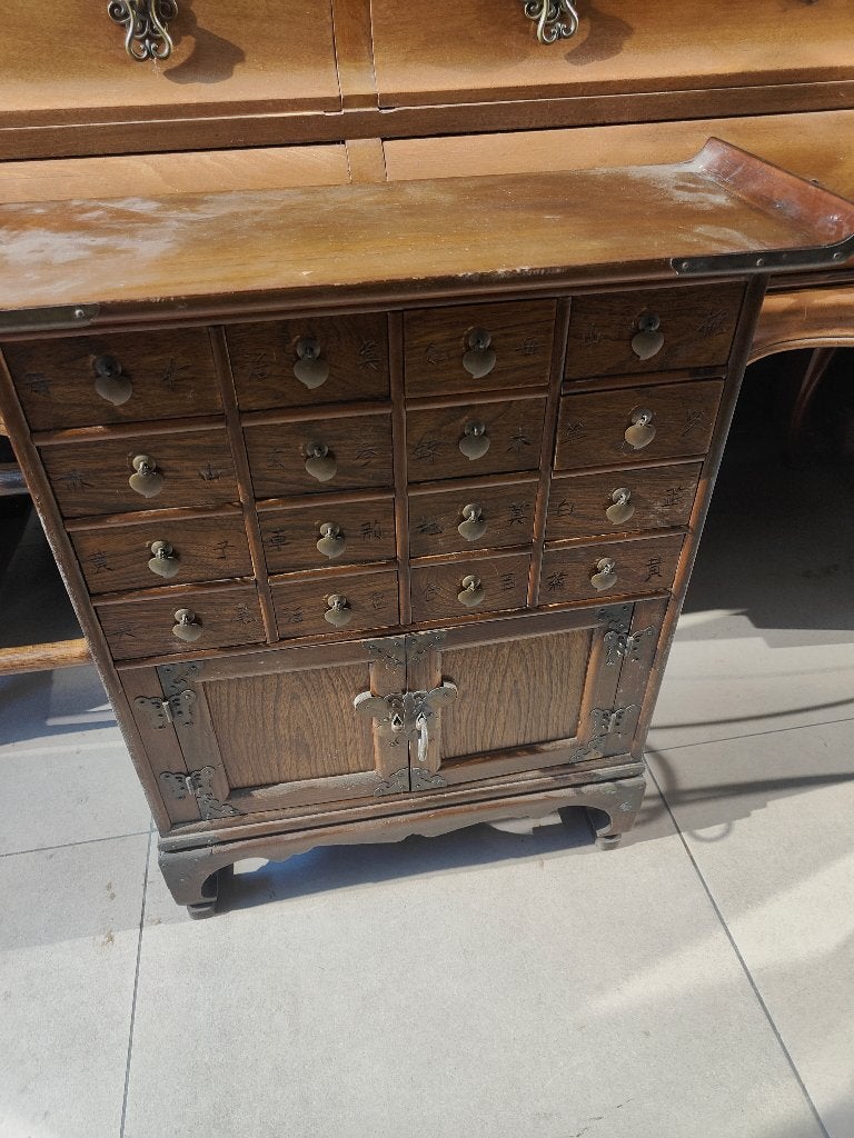 Armoire à épices chinoise à 18 tiroirs, Antiquités & Art, Antiquités | Meubles | Armoires, Enlèvement ou Envoi