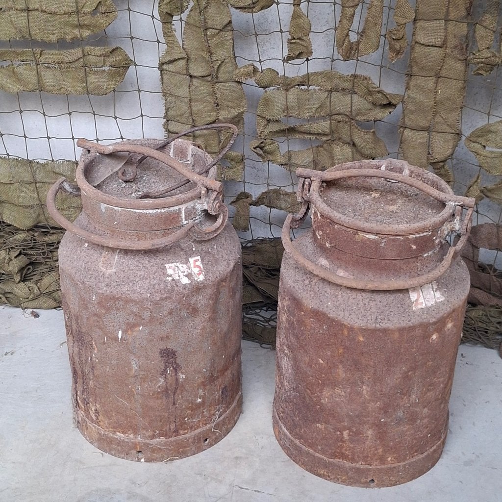 carafes à lait anciennes, Enlèvement