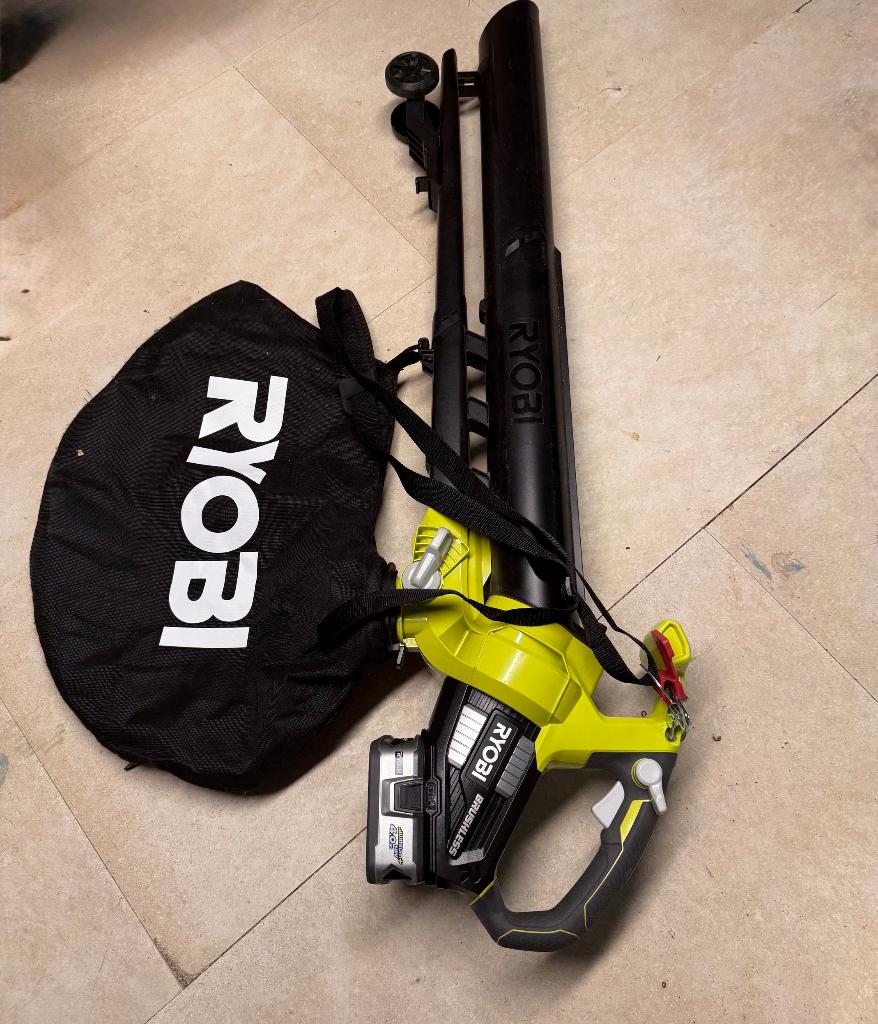 RYOBI Bladblazer/Zuiger OBV18 | 18V | BRUSHLESS, Ophalen, Met opvangzak, Accu, Zo goed als nieuw