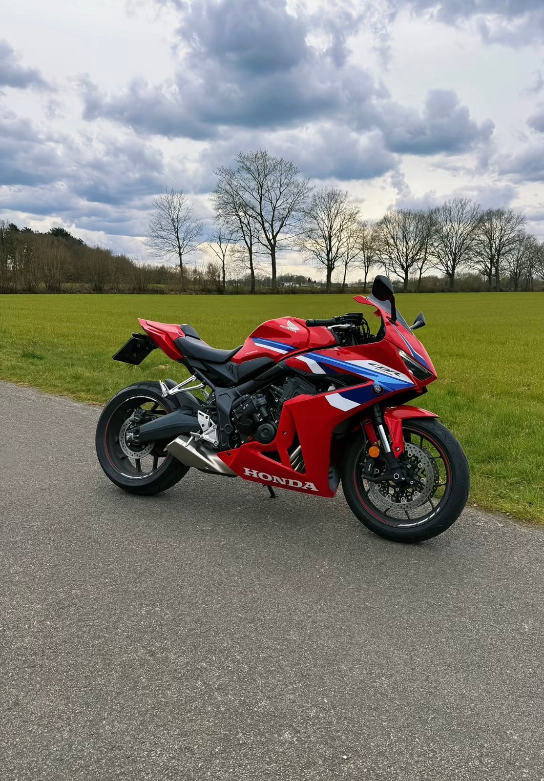 Honda cbr650r 2024 E-clutch Full option *3j garantie*, Motos, Motos | Honda, Éclairage LED, Permis Moto A2 minimum, 4 cylindres