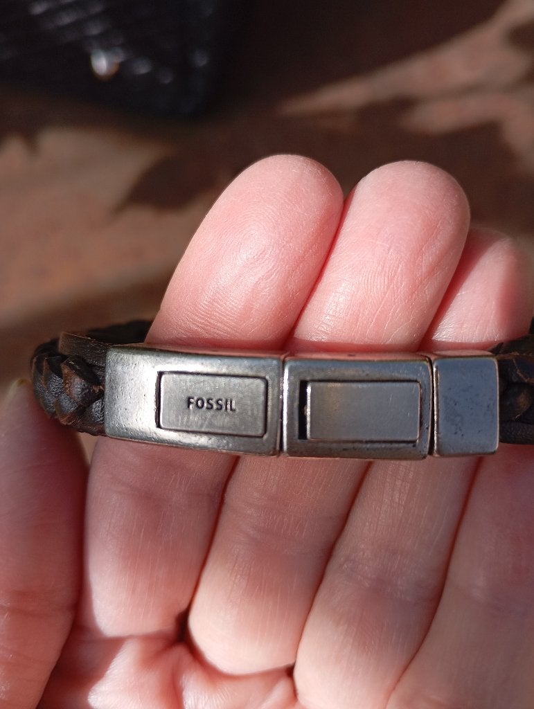 Bracelet homme en cuir brun Fossil neuf, Bijoux, Sacs & Beauté, Enlèvement, Neuf, Brun, Cuir