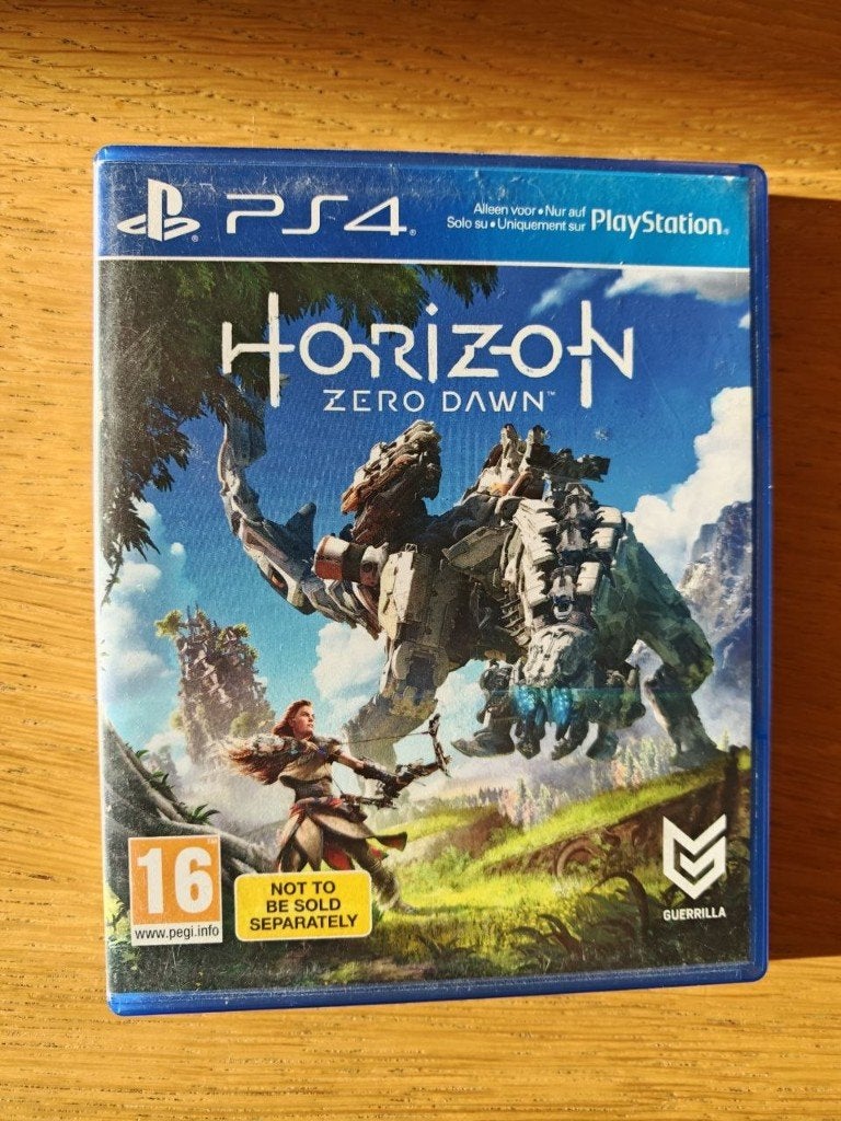 Horizon Zero Dawn – PS4, 1 joueur, Aventure et Action, À partir de 16 ans, Enlèvement
