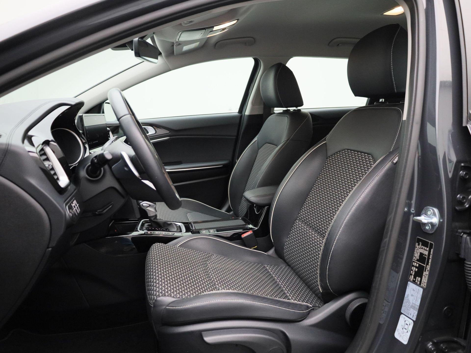 KIA ceed Sportswagon Pulse 1.0 T-GDi 100 MHEV DCT ISG, Dealer onderhouden, Stof, Zwart, 1409 kg