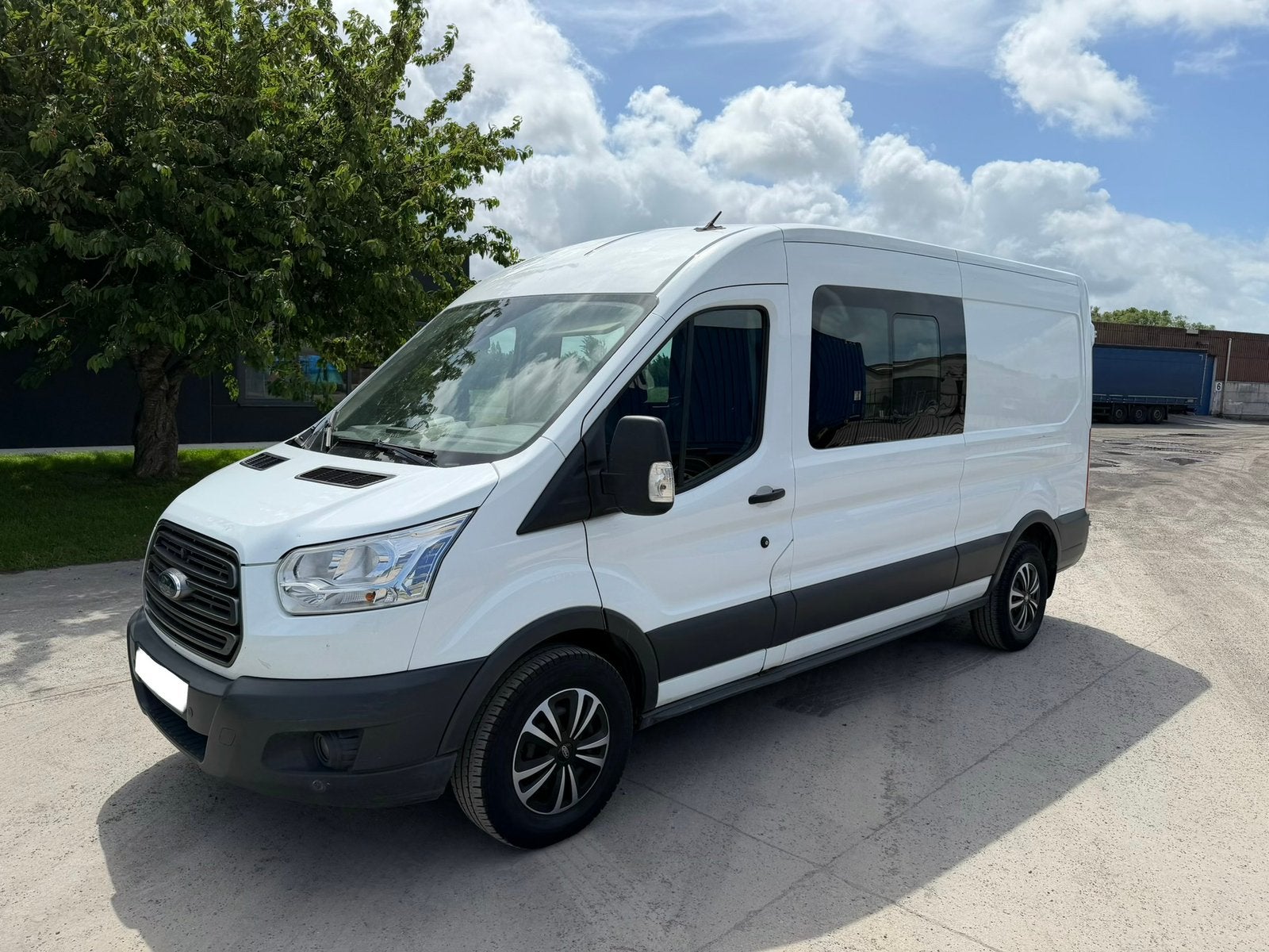 Ford transit 2.2L dubbele cabine, Voorwielaandrijving, Euro 5, Zwart, 5 deurs