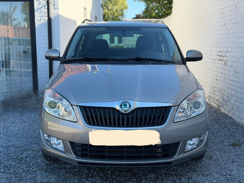 Skoda Fabia SW 1.2i Ambition * 37000km! * AIRCO * PDC *, Autos, Achat, Entreprise, Boîte manuelle, Noir