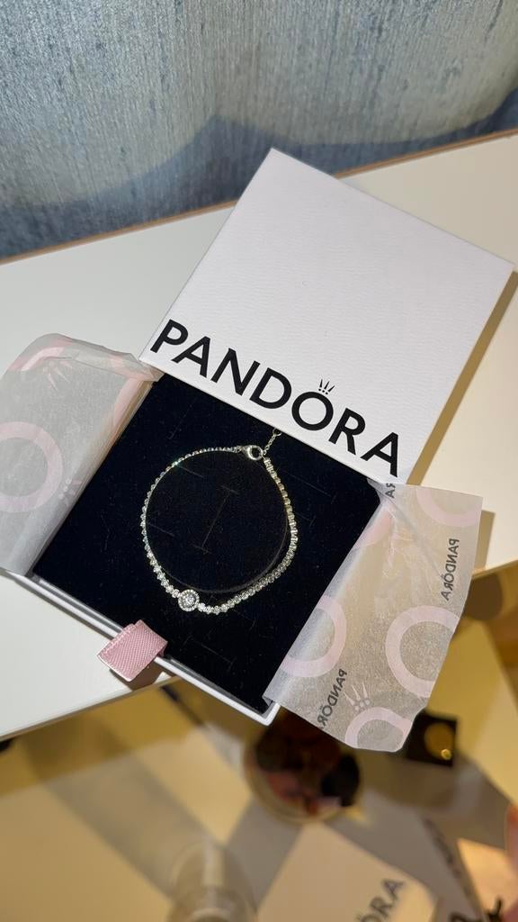Pandora tennis bracelet, Neuf, Enlèvement, Avec strass, Argent