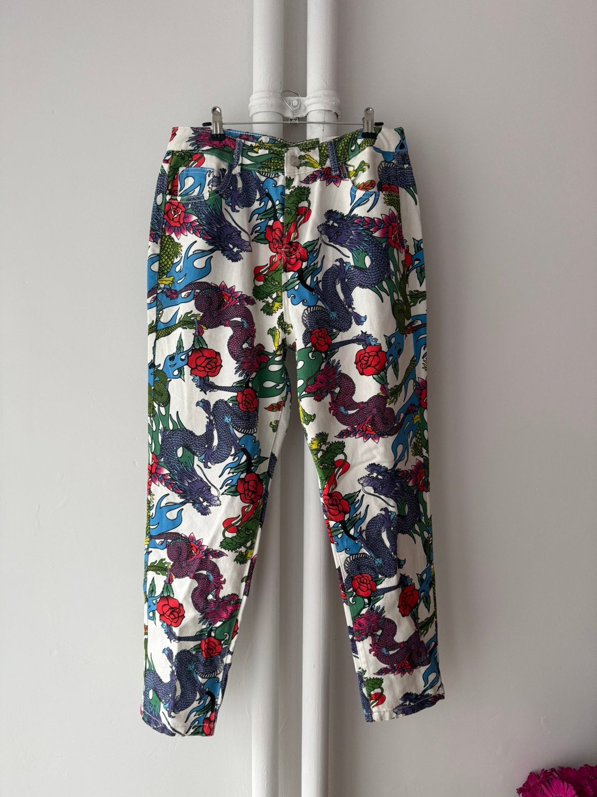 Jean JADED LONDON taille 30 M-L imprime, Vêtements | Femmes, Culottes & Pantalons, Enlèvement ou Envoi, Neuf