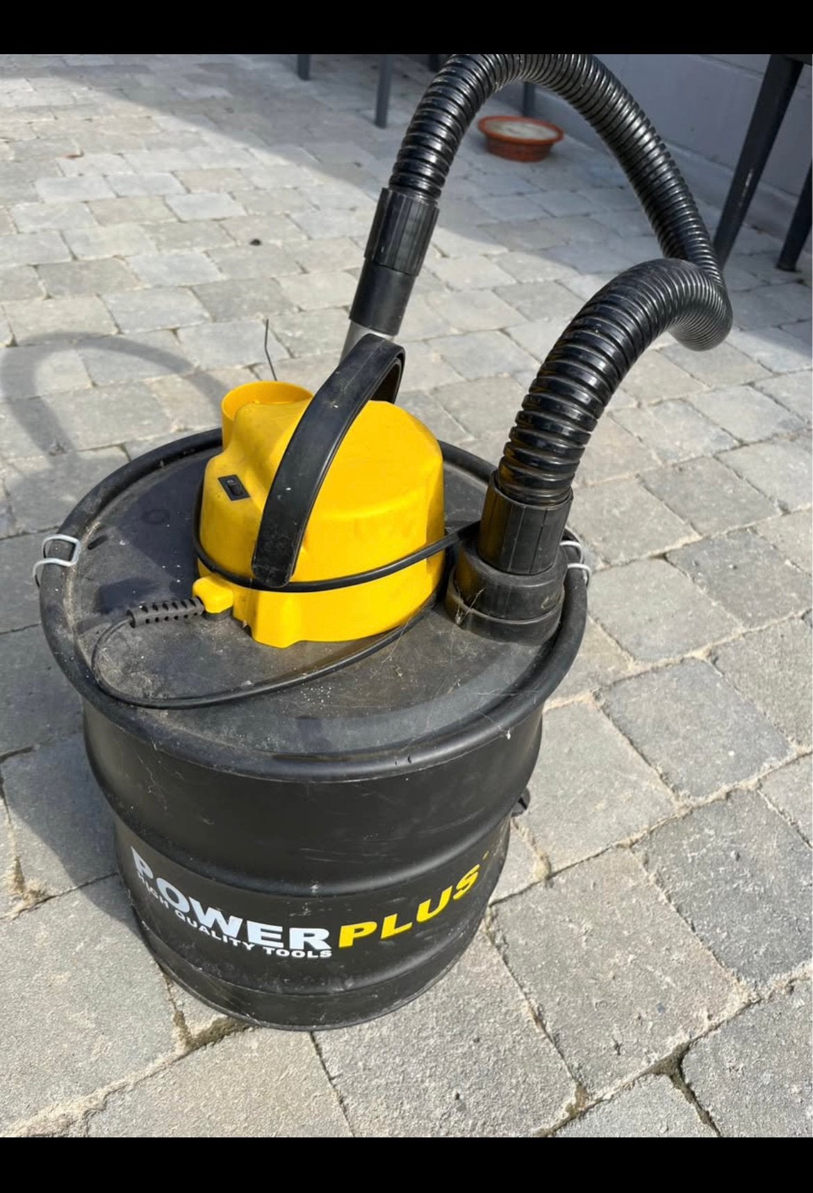 Aspirateur a cendres, Enlèvement, Utilisé