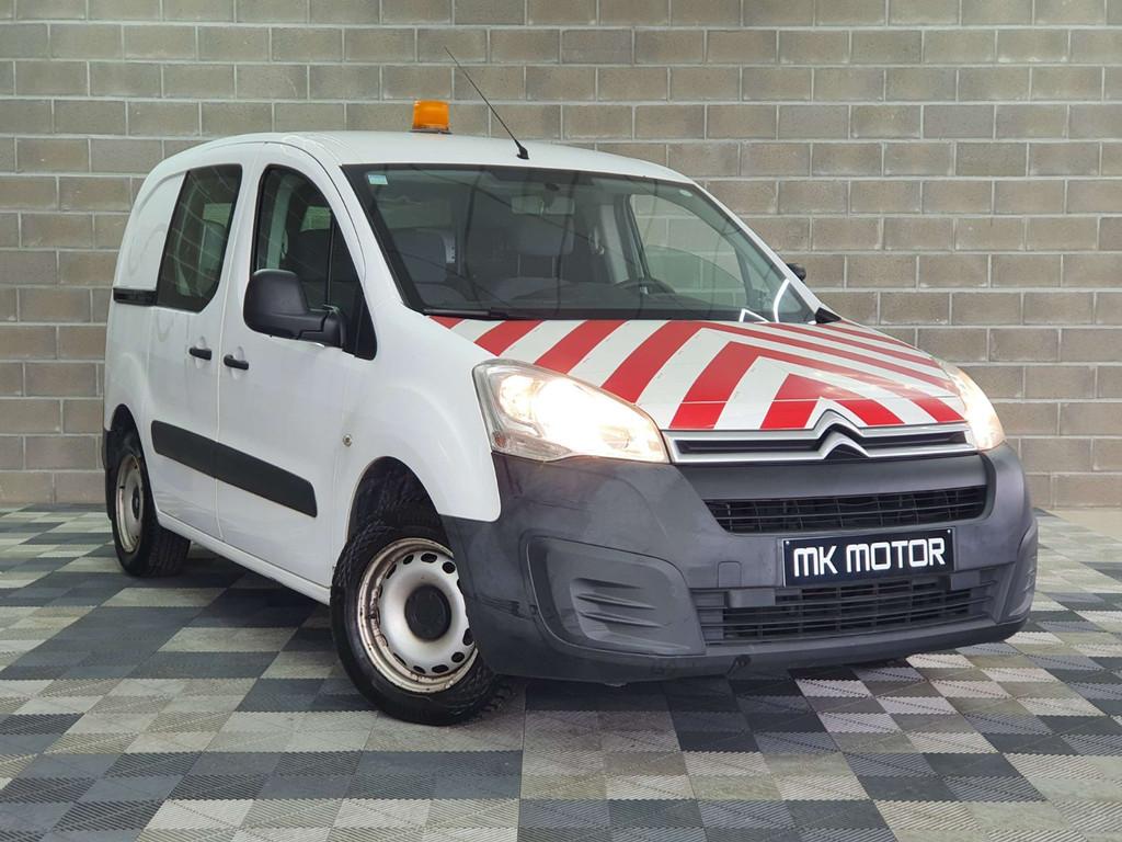 Citroën Berlingo 🟢1.6 DIESEL - UTILITAIRE - 3 PLACES - C, Autos, Camionnettes & Utilitaires, Achat, 4 portes, Entreprise, Boîte manuelle